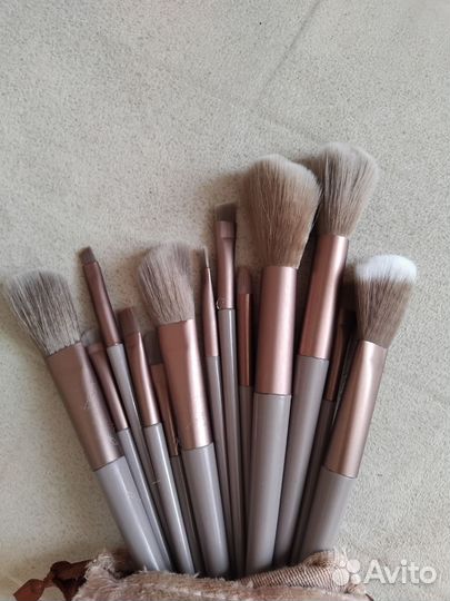 Кисти для макияжа