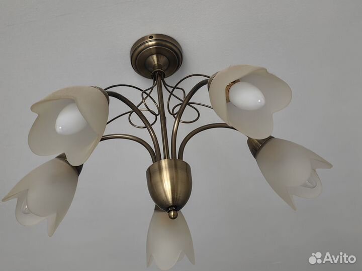 Люстра потолочная