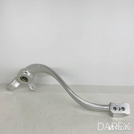 Педаль заднего тормоза Avantis A8