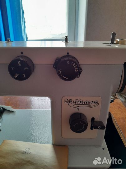 Швейная машина Чайка 143