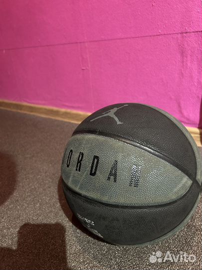 Баскетбольный мяч