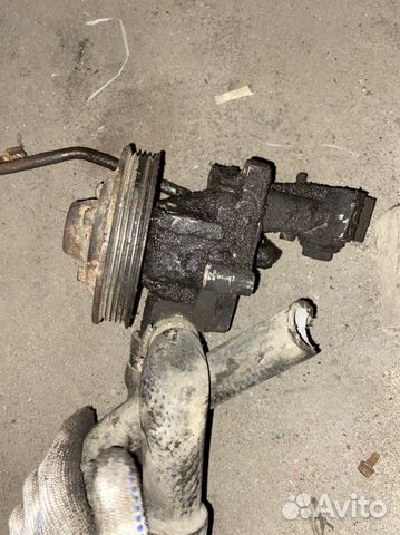 Помпа saab 9000