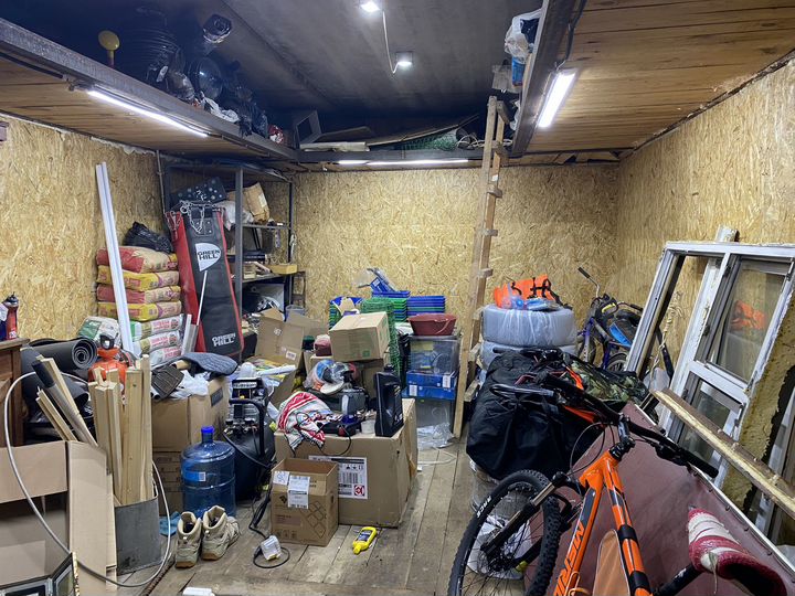 Гараж, > 30 м²