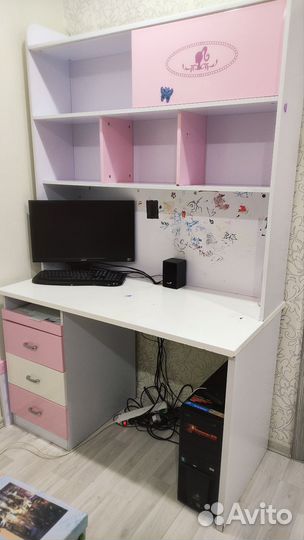 Комплект детской мебели для девочки