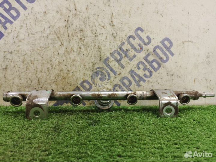 Топливная рампа Mazda 6 Gg седан 1.8 L8 2004