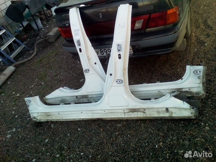 Левый порог со стойкой Ниссан Жук,Nissan Juke