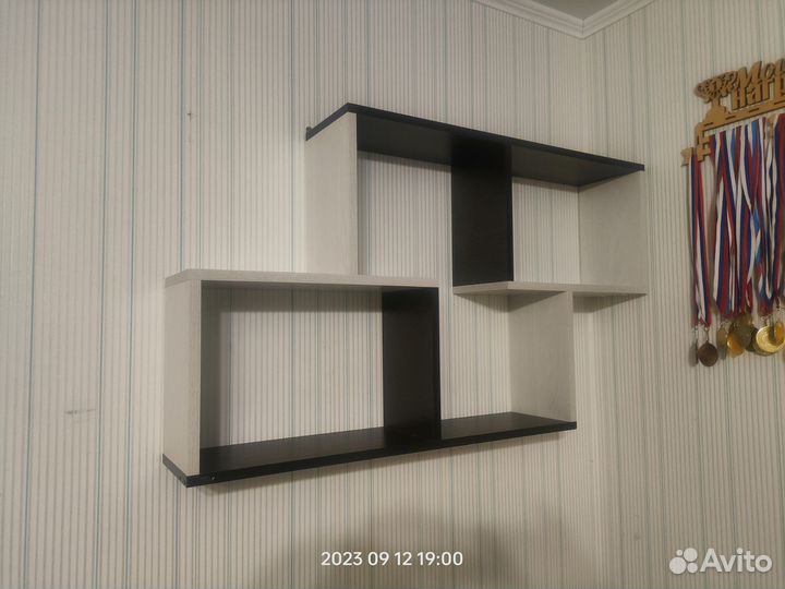 Полка настенная