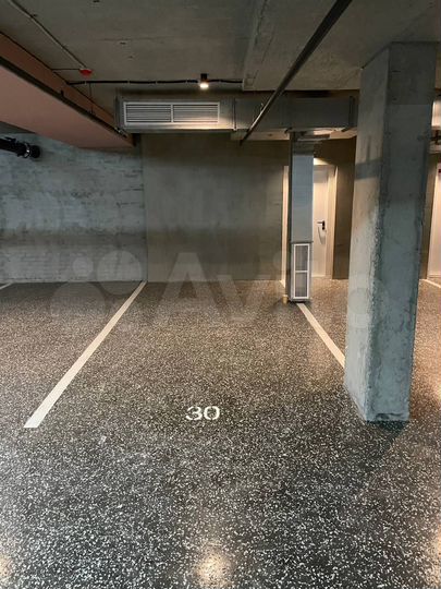 Машиноместо, 14 м²