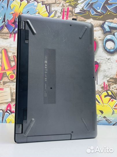 Игровой ноутбук HP i3 6006U/SSD/Radeon 520