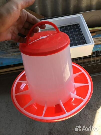 Поилки для кур, коз, кроликов, свиней