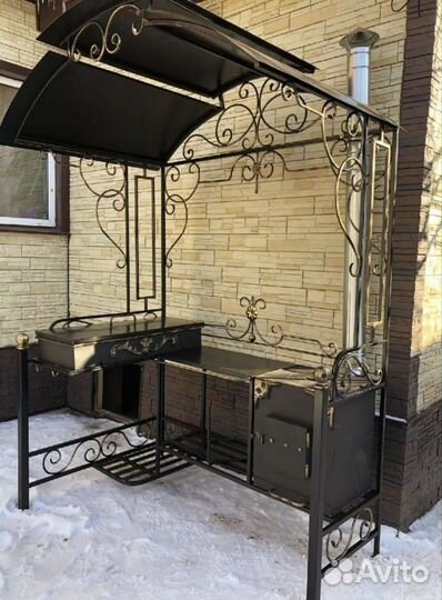 Мангал с крышей
