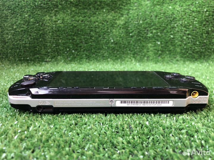 Sony PSP 3008 Playstation Portable + WiFi + 8Gb