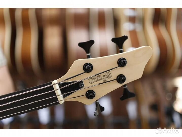 Stagg BC300FL-NS безладовая четырехструнная бас-ги