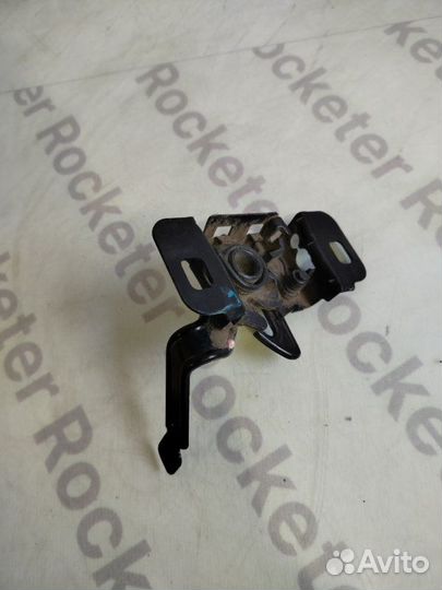 Замок капота Chevrolet Cobalt 2014