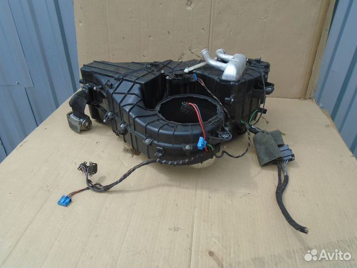 Туарег 2002-2010 корпус испарителя 7L0820024 б/у