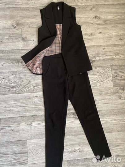 Костюм классический женский черный