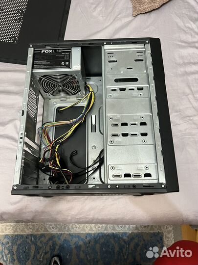 Компьютерный корпус с блоком питания