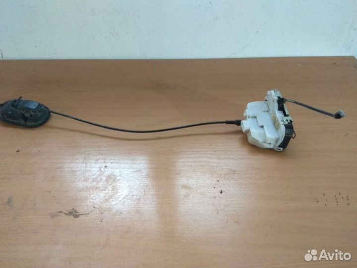 Замок двери задней правой Renault Megane 2