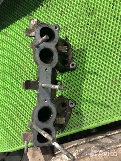 Коллектор впускнойваз (LADA)