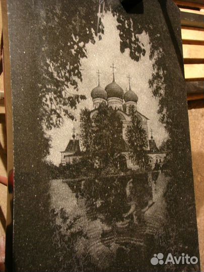 Памятники мрамор гранит ритуальные услуги Крымск