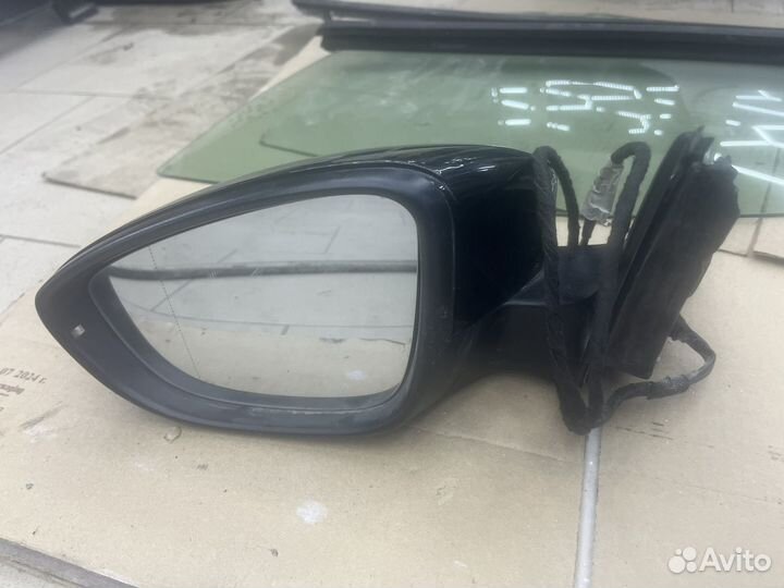 Зеркало левое Volkswagen Jetta 6