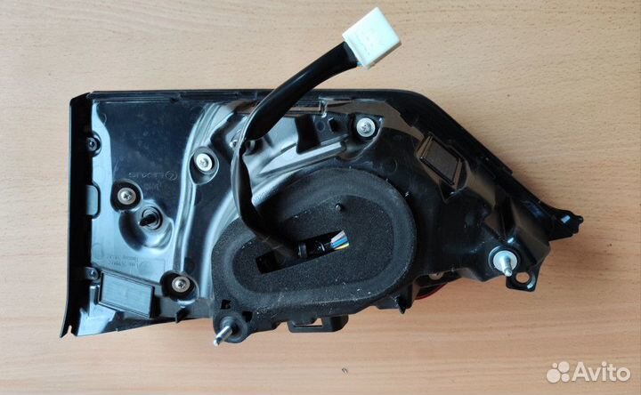 Фонарь крышки багажника левый Lexus RX IV рестайлинг