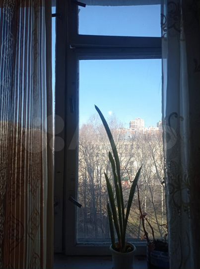 Комната 8 м² в 3-к., 6/9 эт.