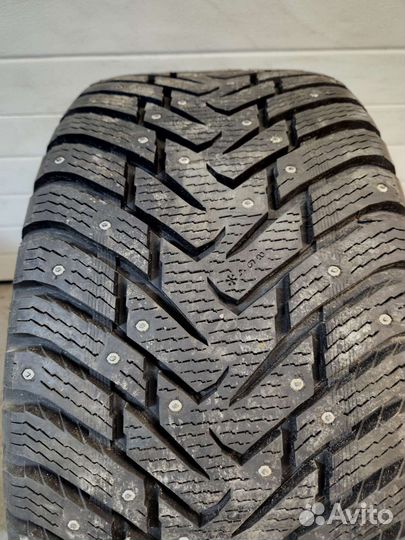 Nokian Tyres Hakkapeliitta 8 SUV 295/40 R20