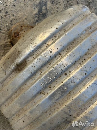 Глушитель BMW 3er e90 320D седан стоял на BMW 3er