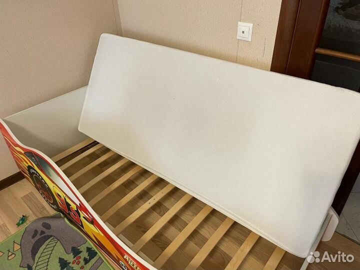 Детская кровать «Машинка»