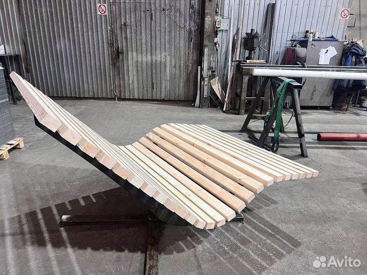 Шезлонг пляжный