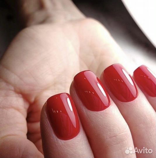 Маникюр педикюр