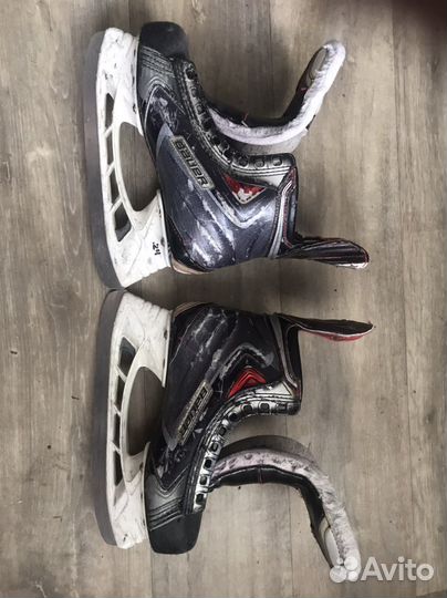Хоккейные коньки Bauer APX2 4D