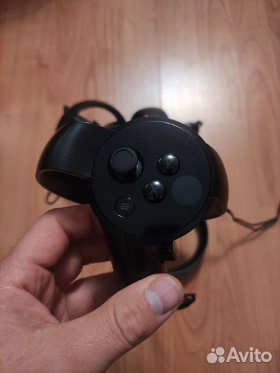Контроллеры Oculus Rift cv1