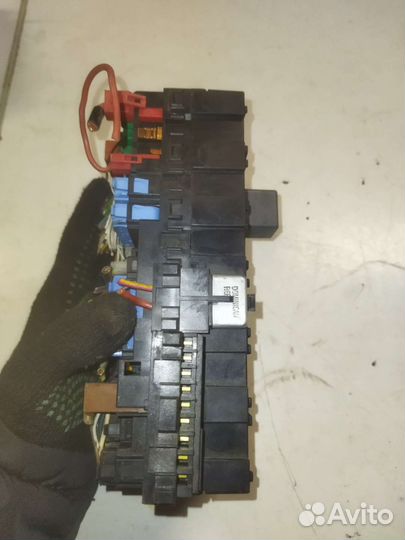 Блок предохранитель VW Golf 3 1993-97