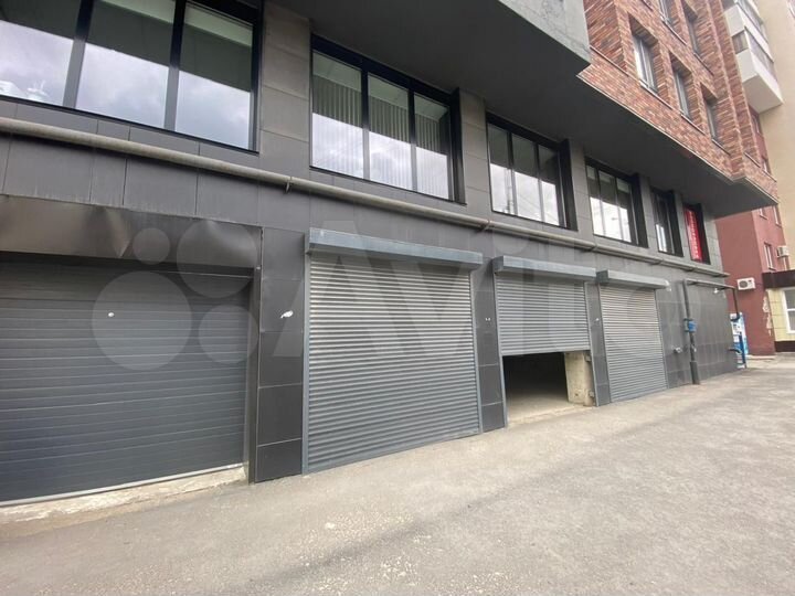 Машиноместо, 30 м²