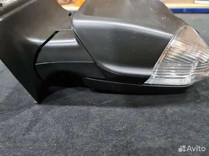 Зеркало левое Mercedes Sprinter 906