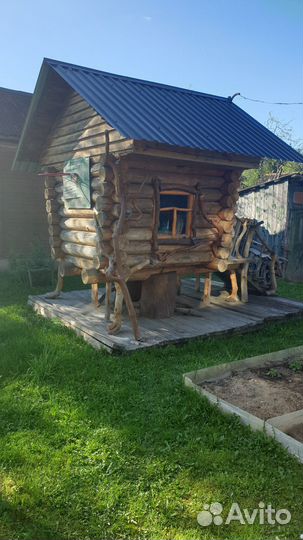 Деревянный детский домик избушка на курьих ножках