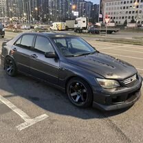 Toyota Altezza 2.0 MT, 1999, 274 000 км, с пробегом, цена 850 000 руб.