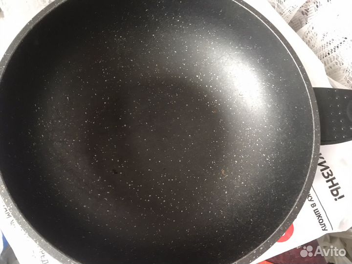 Сковородка-Казан чугунный с тефаль(б/у)