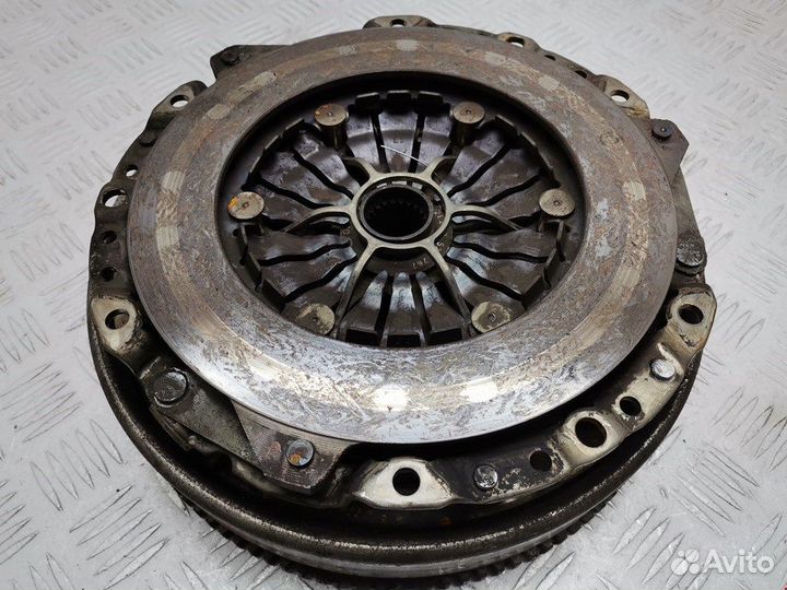 Маховик для BMW 3-Series (E90/E91/E92/E93)