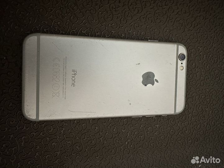 Телефон iPhone 6