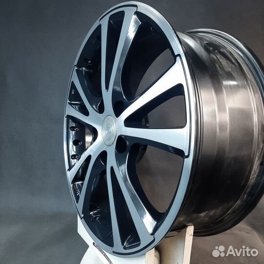 Литые диски R17/7 5x114.3 Manaray Sport арт. 25-18