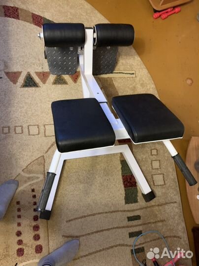 Тренажер для спины гиперэкстензия
