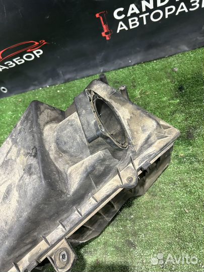 Корпус воздушного фильтра golf 4 1.6