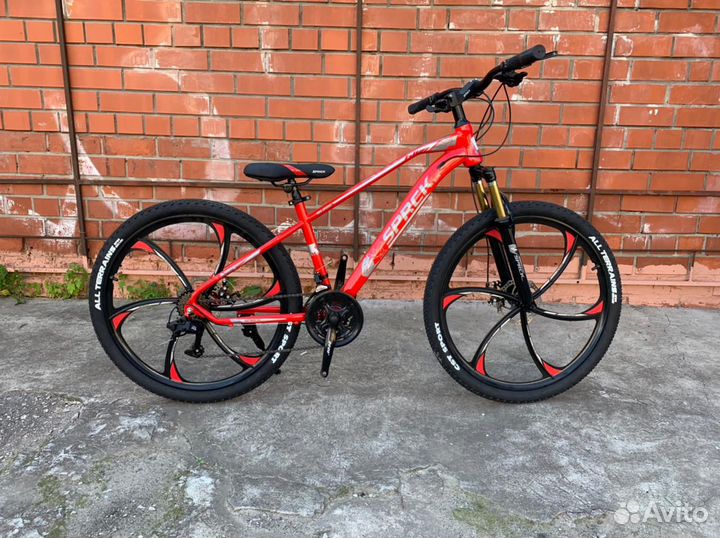 Велосипед на литых дисках Люкс