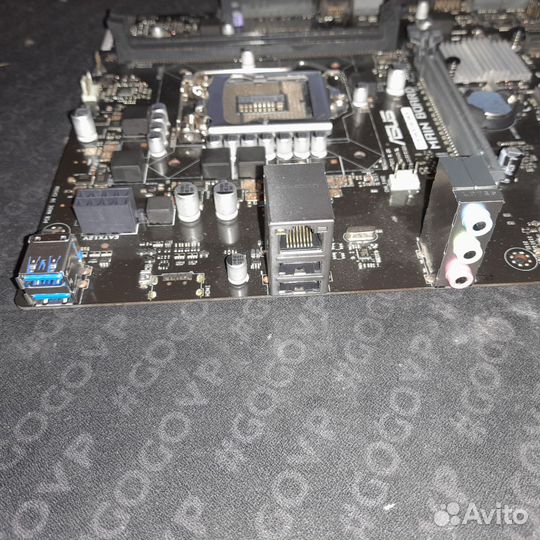 Материнская плата