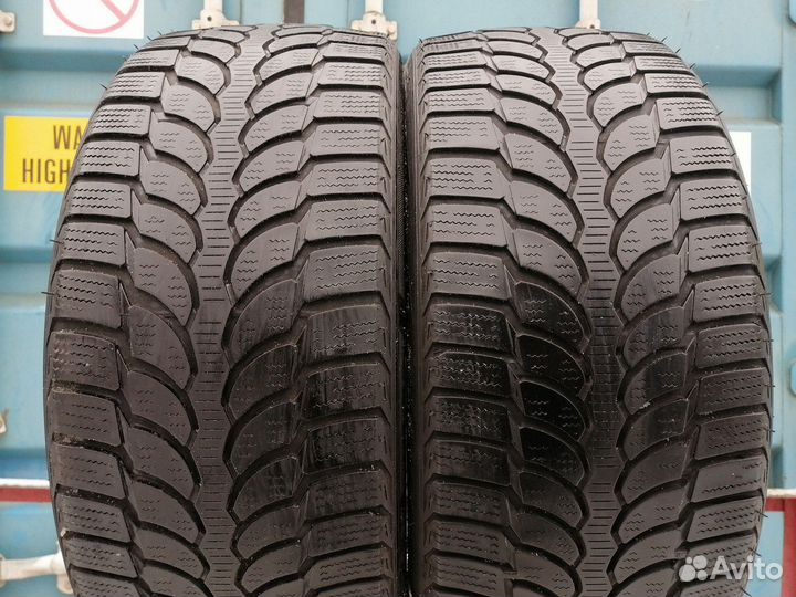 Bridgestone Blizzak LM-32 235/40 R19