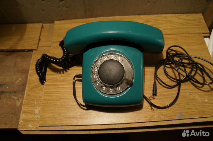 Стационарный телефон дисковый