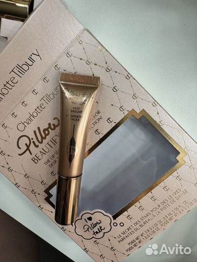 Charlotte Tilbury Beauty Light Wand хайлайтер